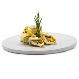Crespelle pronte per il servizio di gastronomia delivery milano realizzate con ingredienti freschi e di qualità per una preparazione artigianale gustoso ripieno e besciamella fresca